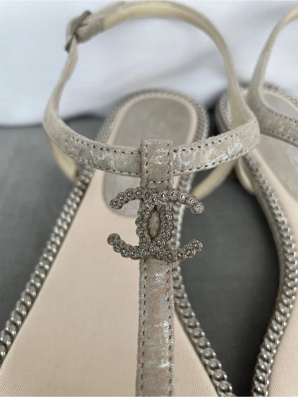 Chanel Silver Metallic Leather T-Strap Thong Sandals Chain & Diamanté CC Logo